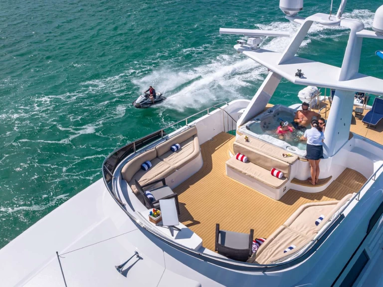 Luksusowy jacht do wynajmu w Tortola w najlepszej cenie