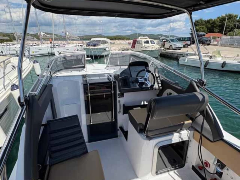 Wynajem łodzi Öchsner-boote Öchsner SRX30 w Jezera na SamBoat 