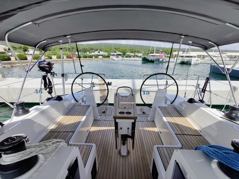 Wynajmij Żaglowiec z lub bez skippera Bavaria w Sukosan