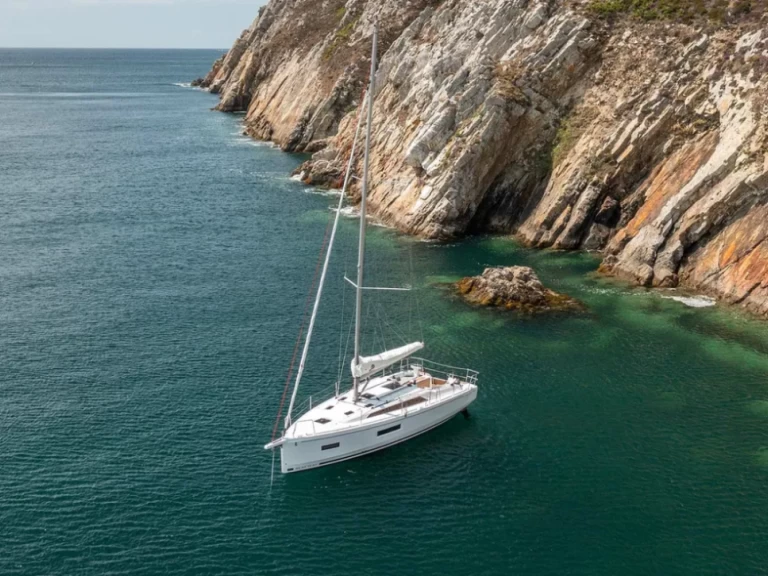 Wynajem w Nikiána- Bénéteau Oceanis 37.1 na SamBoat