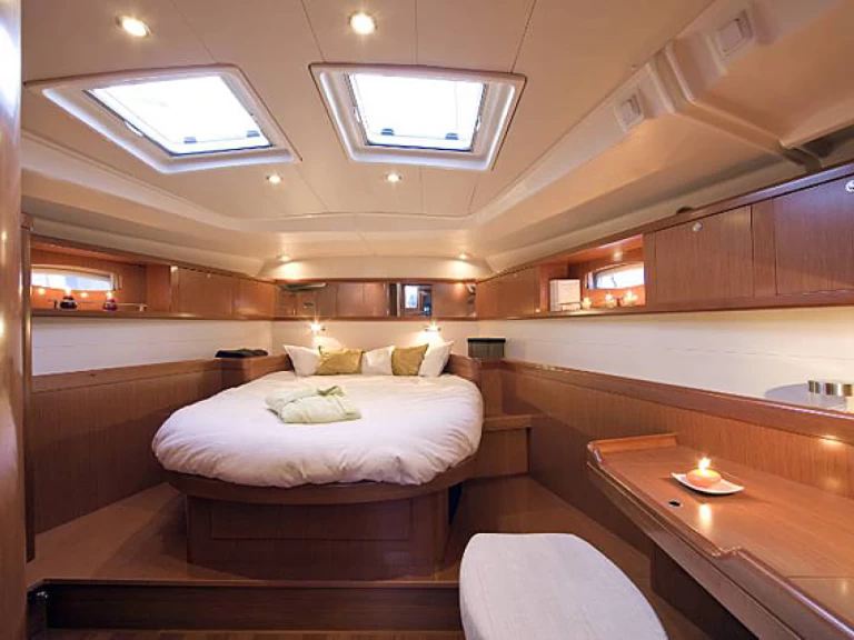 Wynajmij Bénéteau Oceanis 54 w Palairos