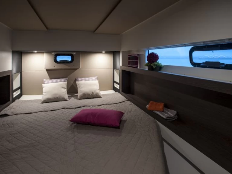 Wynajmij Katamaran z lub bez skippera Nautitech w Jolly Harbour