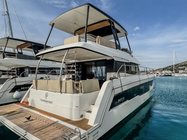 Motorówka do wynajmu w Donji Seget w najlepszej cenie