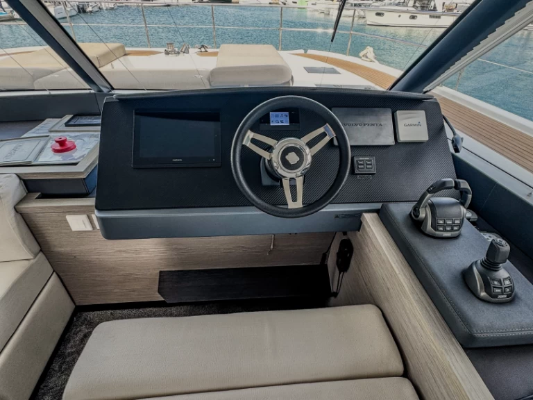 Wynajem łodzi Donji Seget tanio Fountaine Pajot MY5