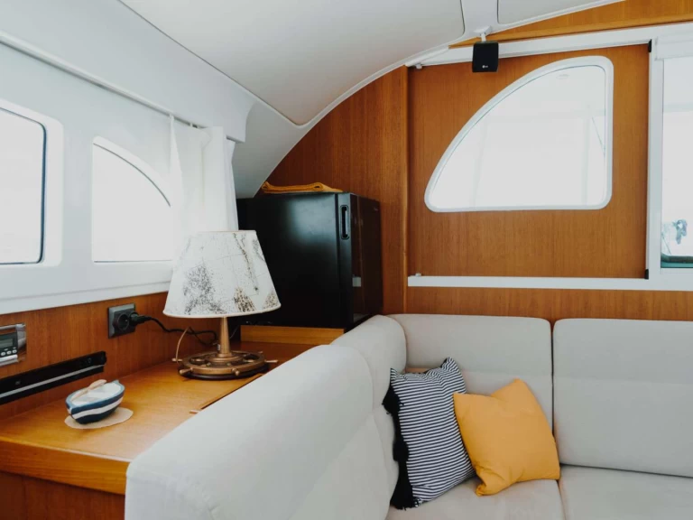 Wynajem Luksusowy jacht Lagoon z patentem 