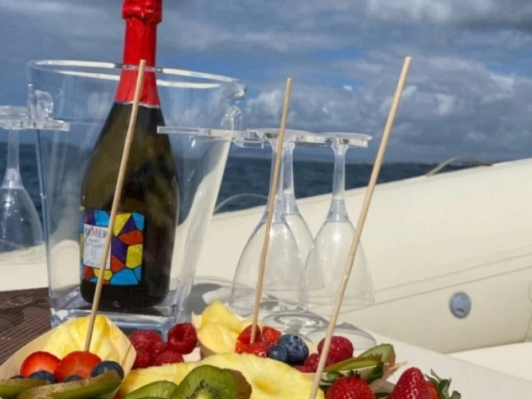 Mastercraft Master 1000 między profesjonalistami a osobami prywatnymi w Sorrento