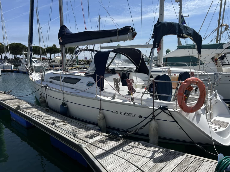 Wynajem Żaglowiec w Hondarribia - Jeanneau Sun Odyssey 40