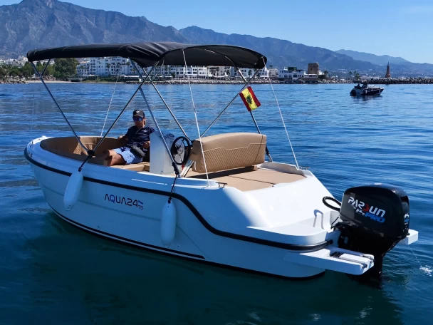 Wynajem łodzi Aqua24 515 w Marbella na SamBoat 