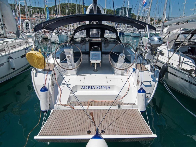 Wynajmij Bavaria Cruiser 46 w Split