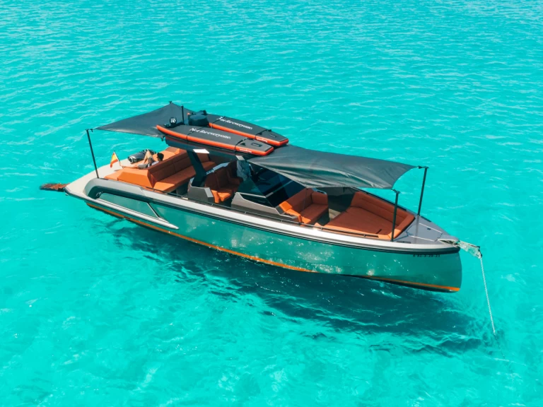 Wynajem Motorówka w Ibiza Town - Vanquish VQ 40 Caja Tres