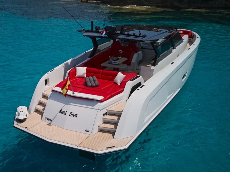 Wynajmij Vanquish VQ58 Real Diva w Ibiza Town