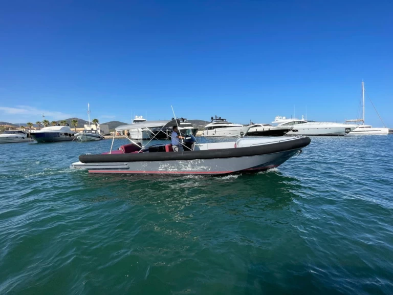 Motorówka do wynajmu w Port de Cannes Marina w najlepszej cenie