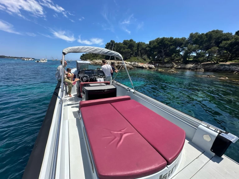 Wynajem Motorówka STS z patentem 