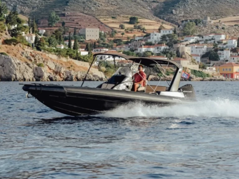 Wynajem Łódż półsztywna Oceanic z patentem 