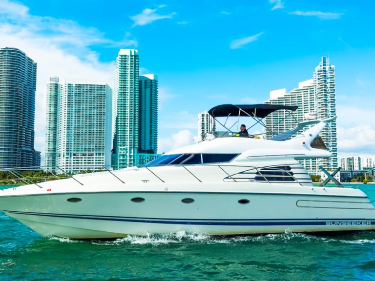 Wynajmij Sunseeker Manhattan 50 w Miami