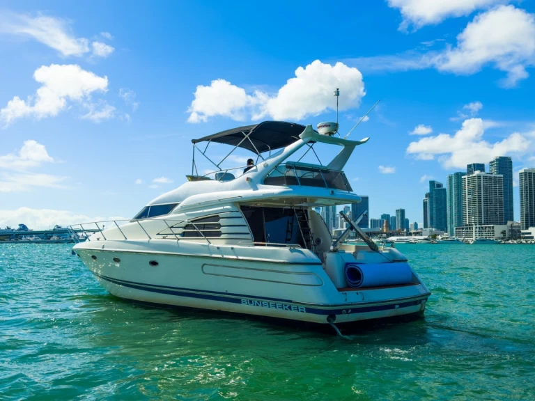 Wynajem łodzi Sunseeker Manhattan 50 w Miami na SamBoat 