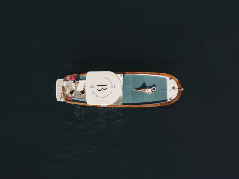 Wynajem Motorówka w Amalfi - Gozzo FPJ FPT-F4AE0686*Q