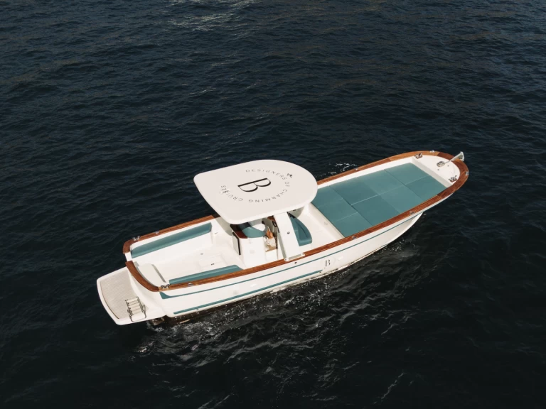 Wynajmij Motorówka z lub bez skippera Gozzo FPJ w Amalfi