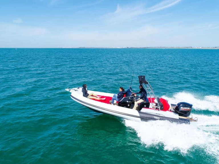 Wynajem Łódż półsztywna w Arzon - Thor Thor 6.8