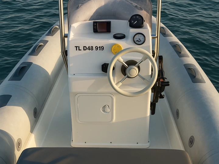 Wynajmij Bsc BSC 53 w Hyeres