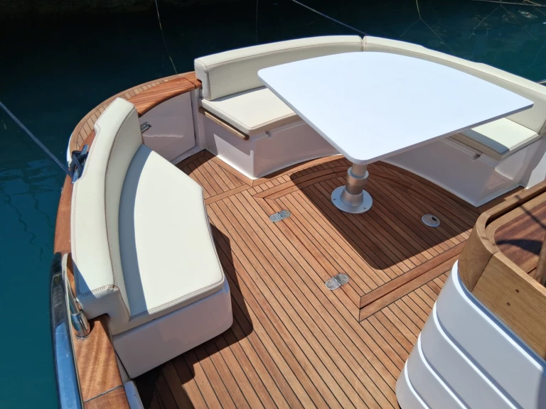 Wynajem łodzi Salerno tanio 9.5 wa