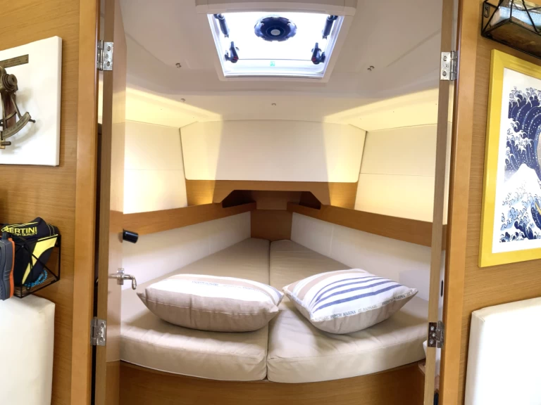 Jeanneau Sun Odissey 349 między profesjonalistami a osobami prywatnymi w Marina di Grosseto