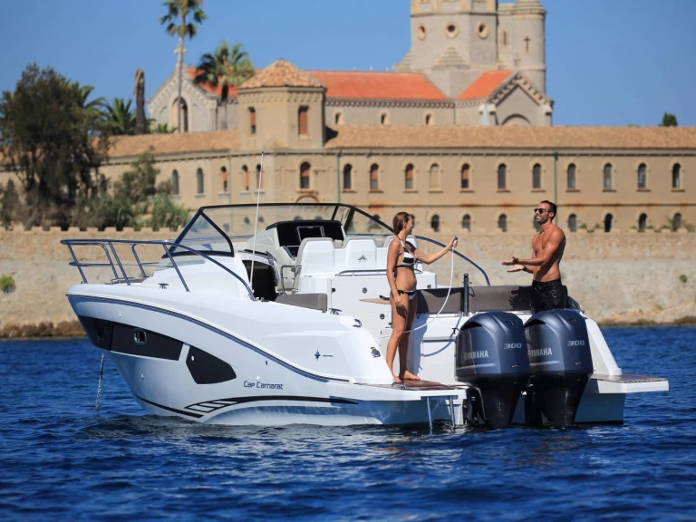 Motorówka do wynajmu w Msida Yacht Marina w najlepszej cenie