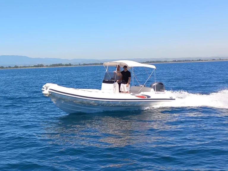 Wynajem łodzi Órmos Sívota tanio Selva D680