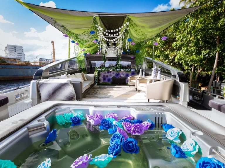 Wynajem Luksusowy jacht Leopard (Arno) z patentem 