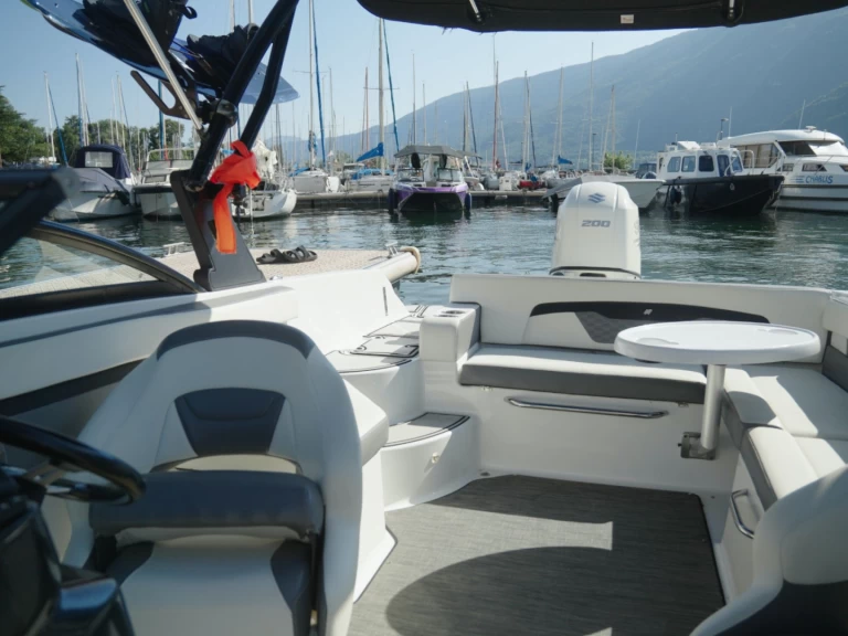 Wynajem w Aix-les-Bains- Four Winns HD 200 OB na SamBoat