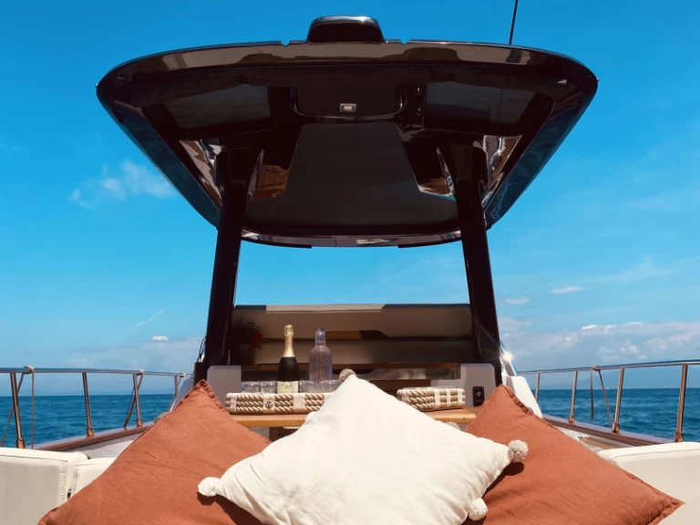 Wynajem łodzi Mimi LIBECCIO 11 WALKAROUND w Sorrento na SamBoat 