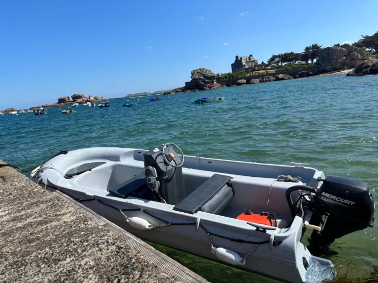 Motorówka do wynajmu w Trégastel w najlepszej cenie