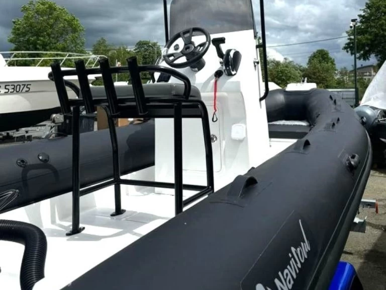 Wynajmij Łódż półsztywna z lub bez skippera Master w Trégastel