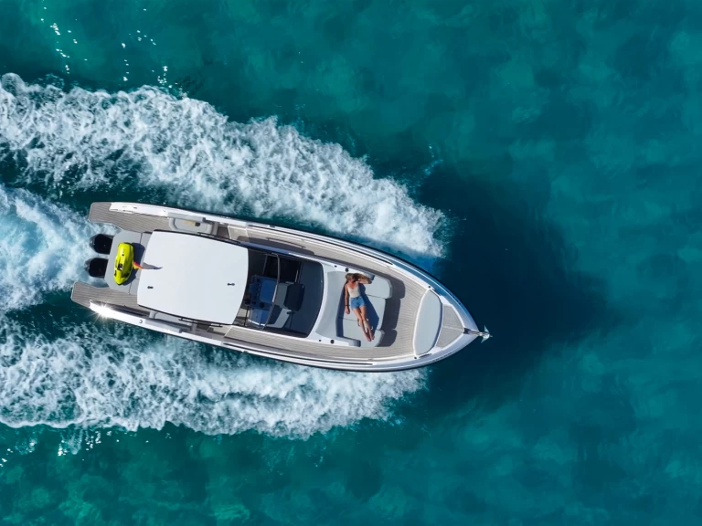 Wynajem Motorówka w Ibiza Town - DAYTONA 35 11m