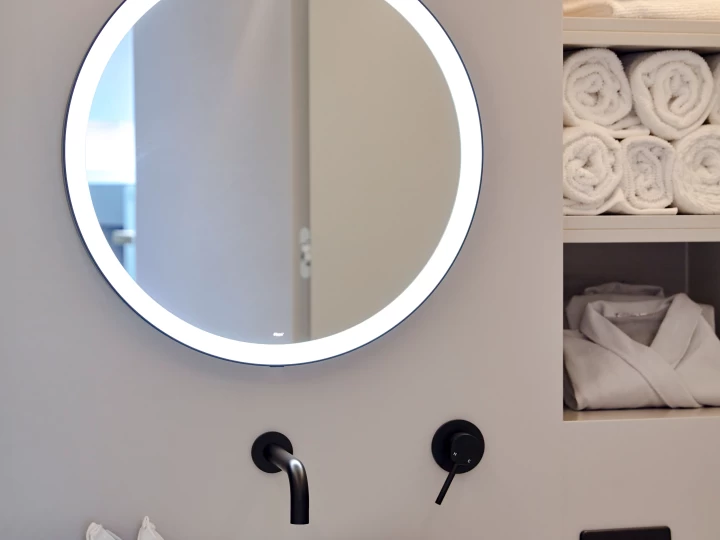 Wynajem Motorówka WATERDREAM CALIFORNIA 65 z patentem 