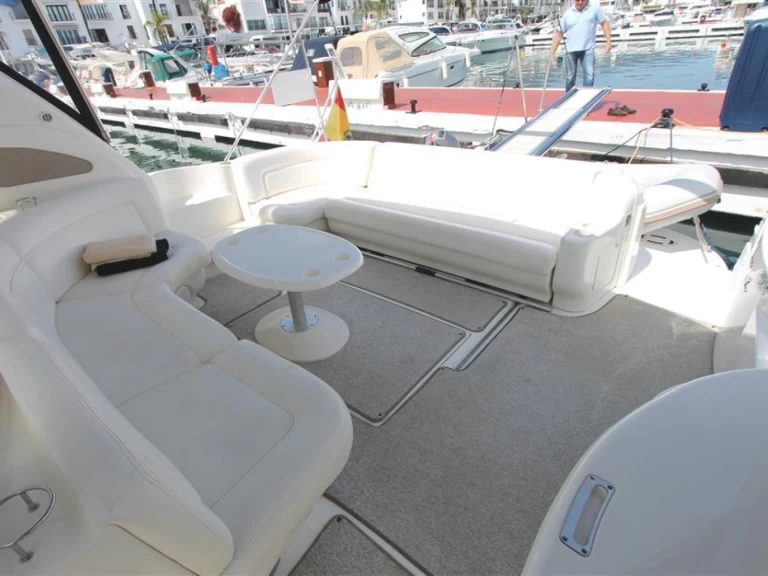 Wynajmij Motorówka z lub bez skippera Sea Ray w Vila Nova de Gaia