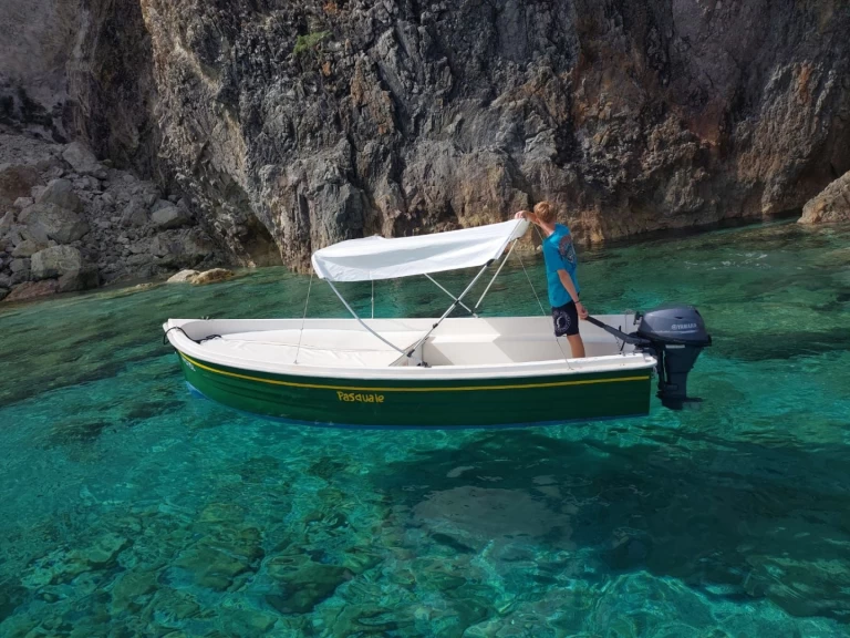 Wynajem Motorówka Nautis z patentem 