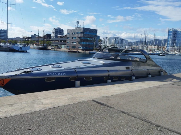 Motorówka do wynajmu w Badalona w najlepszej cenie