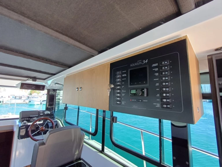 Wynajem Motorówka Nikhen z patentem 