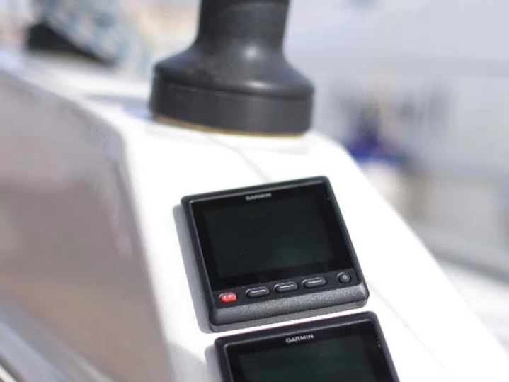 Wynajem Żaglowiec Bavaria z patentem 