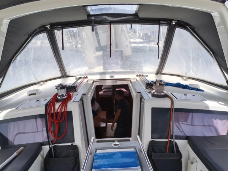 Wynajem w Alimos- Bénéteau Oceanis 48 na SamBoat