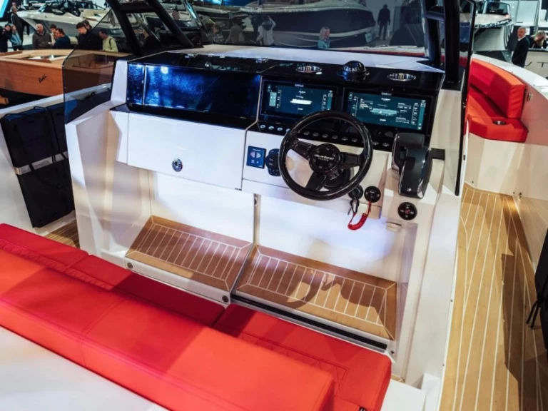 Wynajmij Motorówka z lub bez skippera De Antonio Yacht D29 w Cala Gonone