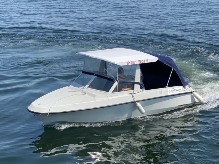 Barka do wynajmu w Waren (Müritz) w najlepszej cenie