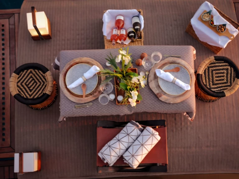 Wynajem łodzi Ibiza Town tanio Goldfinger