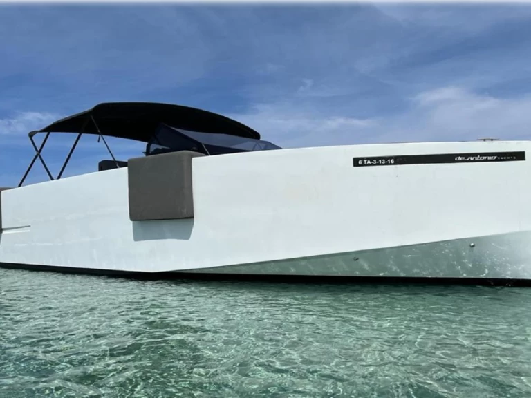 Wynajem łodzi Ibiza Town tanio D33 Open