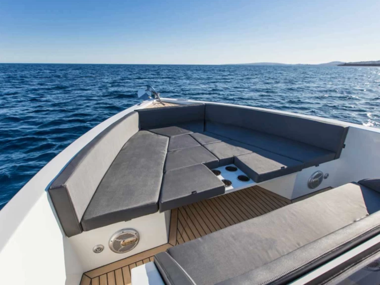 Wynajem w Ibiza Town- De Antonio 33 SEEA ONE na SamBoat