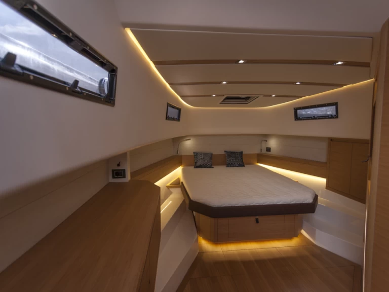 Wynajem łodzi Ibiza Town tanio Pardo 43