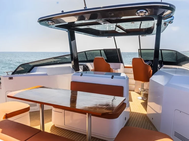 Wynajmij Motorówka z lub bez skippera HOUSE OF HÜTTER w Ibiza Town