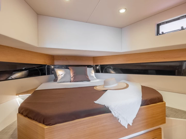 Motorówka do wynajmu w Ibiza Town w najlepszej cenie