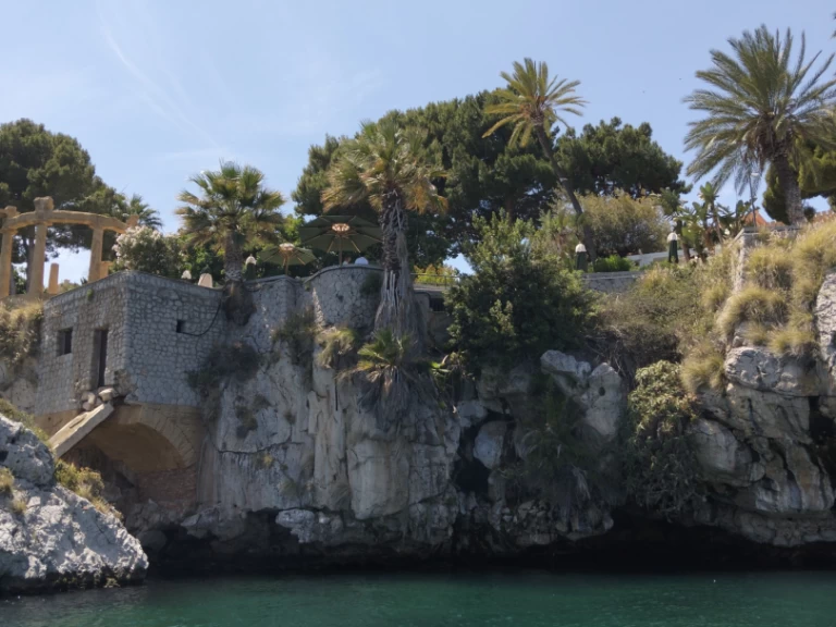 Wynajem Łódż półsztywna Lord  z patentem 